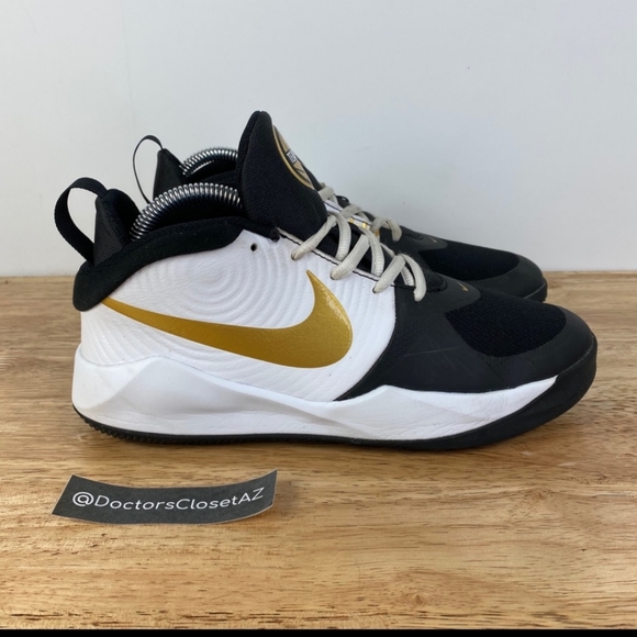 Nike Team Hustle D 9 Sneakers Black/Gold Sneakers - Picture 2 of 8